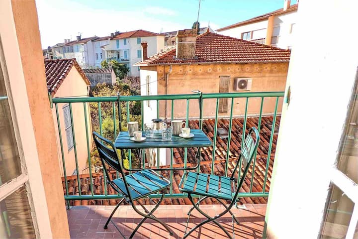 La Maison du Douanier — aperçu 1