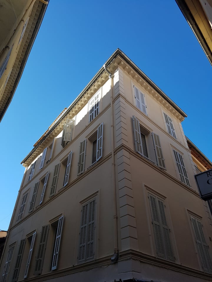 Deux pièces près du marché — aperçu 2