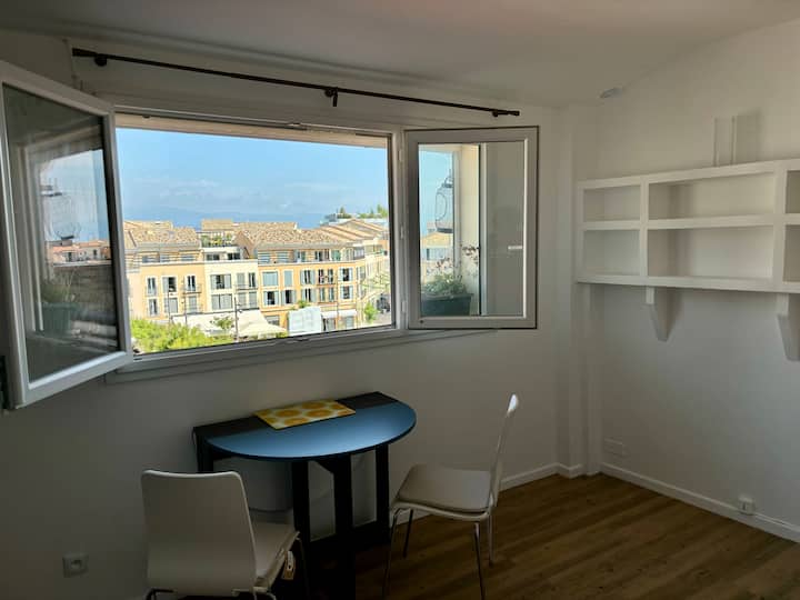 Studio au cœur du Vieil Antibes — aperçu 2